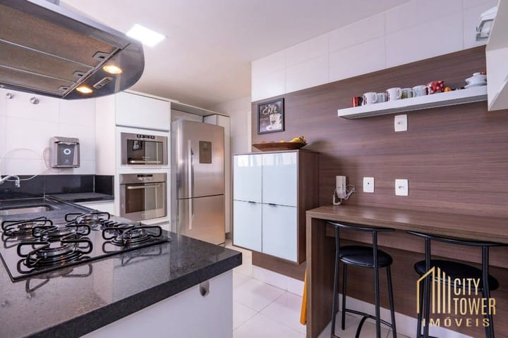 Apartamento à venda com 3 quartos, 154m² - Foto 12