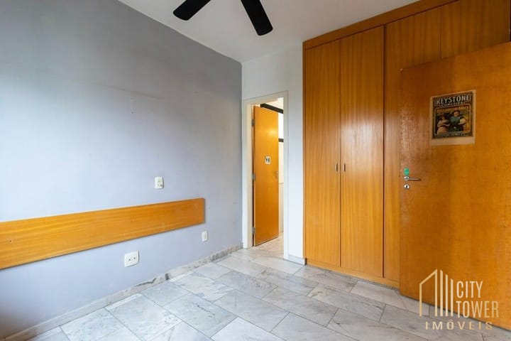 Apartamento à venda com 1 quarto, 35m² - Foto 2