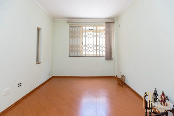 Casa à venda com 4 quartos, 332m² - Foto 17