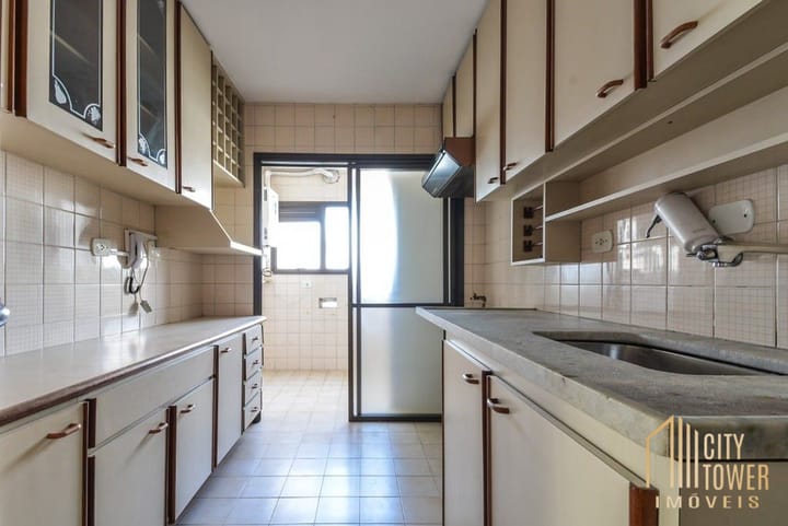 Apartamento à venda com 3 quartos, 105m² - Foto 10