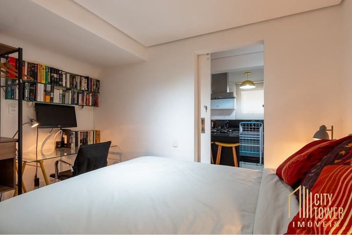 Apartamento à venda com 2 quartos, 72m² - Foto 2