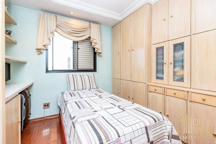 Apartamento à venda com 4 quartos, 200m² - Foto 9