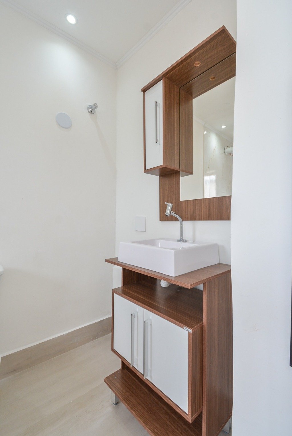 Apartamento à venda com 2 quartos, 75m² - Foto 10