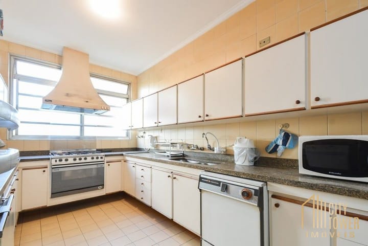 Apartamento à venda com 3 quartos, 239m² - Foto 33