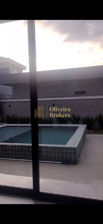 Casa à venda e aluguel com 4 quartos, 380m² - Foto 10