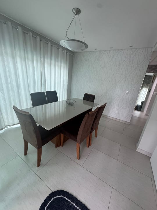 Casa para alugar com 4 quartos, 280m² - Foto 7