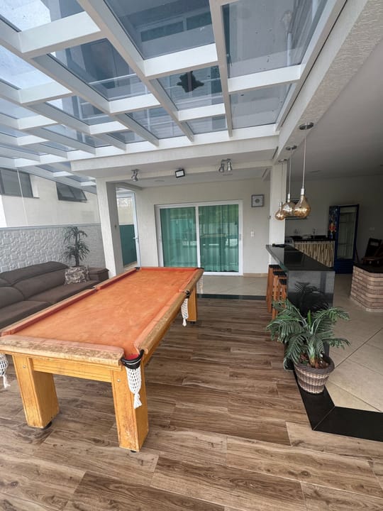 Casa para alugar com 4 quartos, 280m² - Foto 8