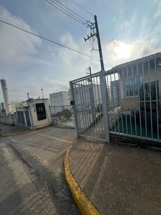 Apartamento à venda com 2 quartos, 46m² - Foto 2
