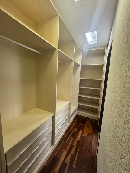 Casa para alugar com 4 quartos, 280m² - Foto 16