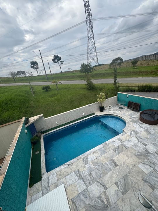 Casa para alugar com 4 quartos, 280m² - Foto 12
