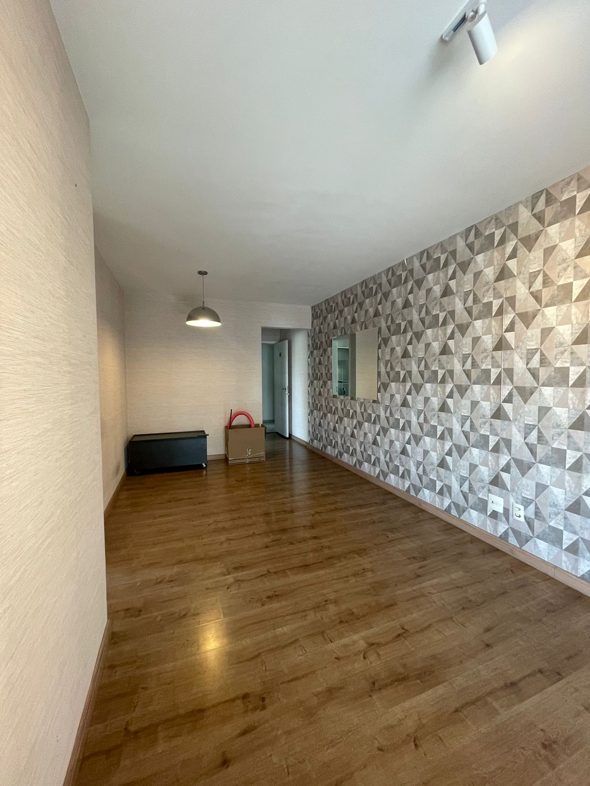 Apartamento à venda com 3 quartos, 85m² - Foto 1