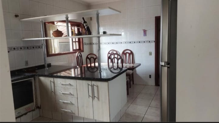 Casa à venda com 3 quartos, 260m² - Foto 10