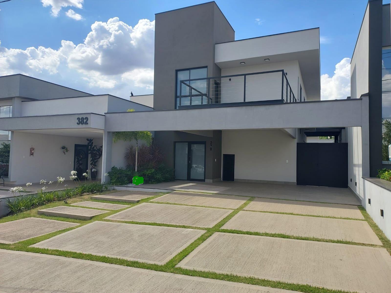 Casa de Condomínio à venda com 3 quartos, 204m² - Foto 1