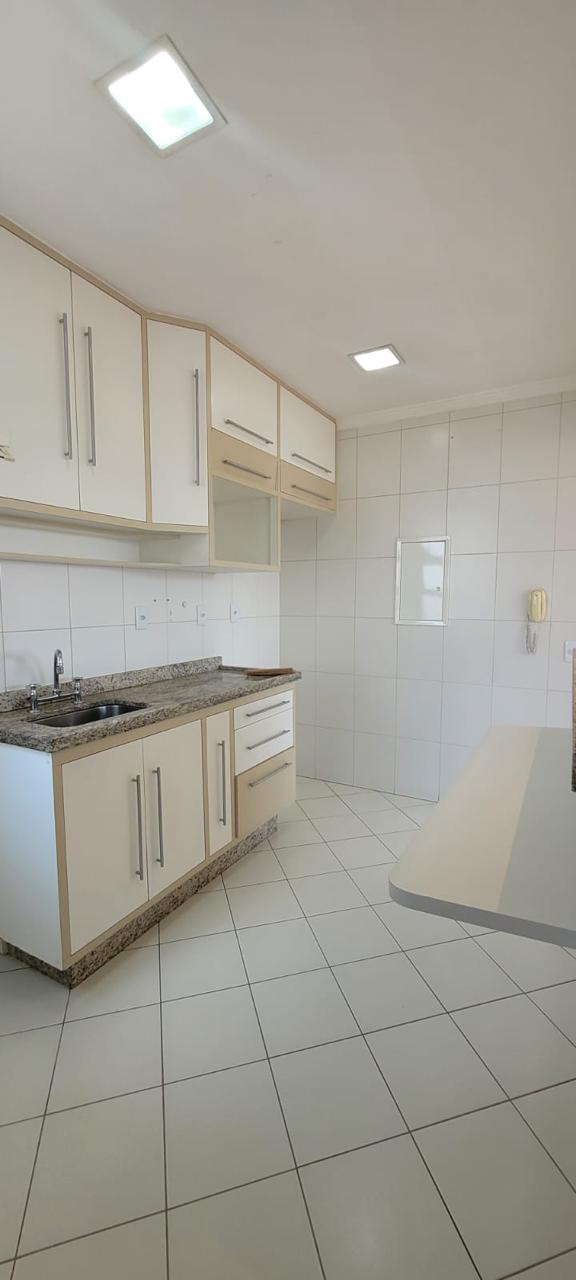 Apartamento à venda com 2 quartos, 77m² - Foto 27