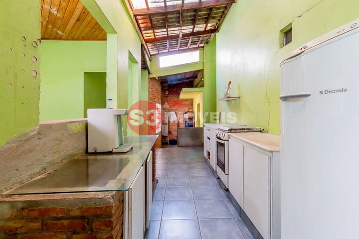 Casa à venda com 4 quartos, 265m² - Foto 16