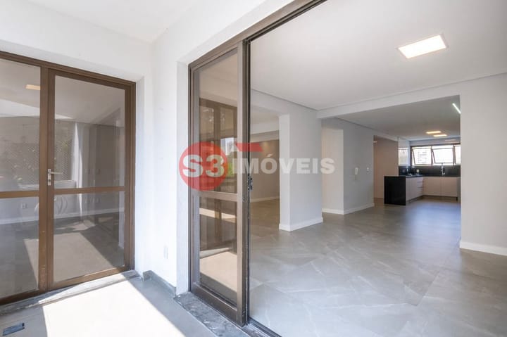 Apartamento à venda com 4 quartos, 203m² - Foto 28