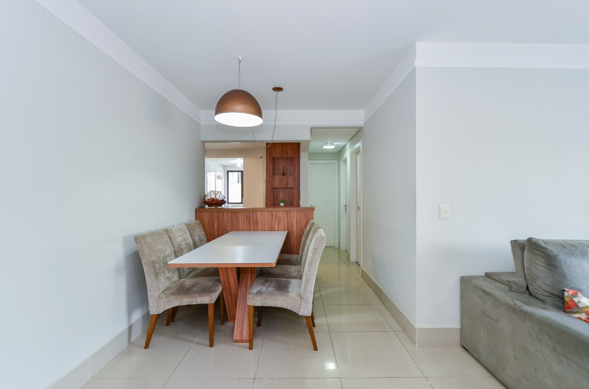 Apartamento à venda com 2 quartos, 64m² - Foto 2