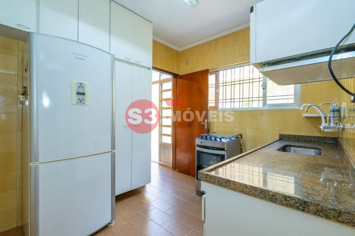 Casa à venda com 3 quartos, 173m² - Foto 9