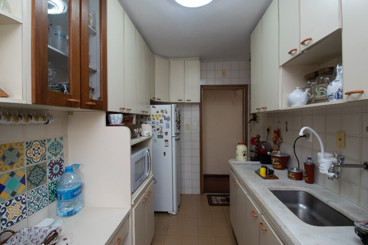 Apartamento à venda com 3 quartos, 87m² - Foto 31