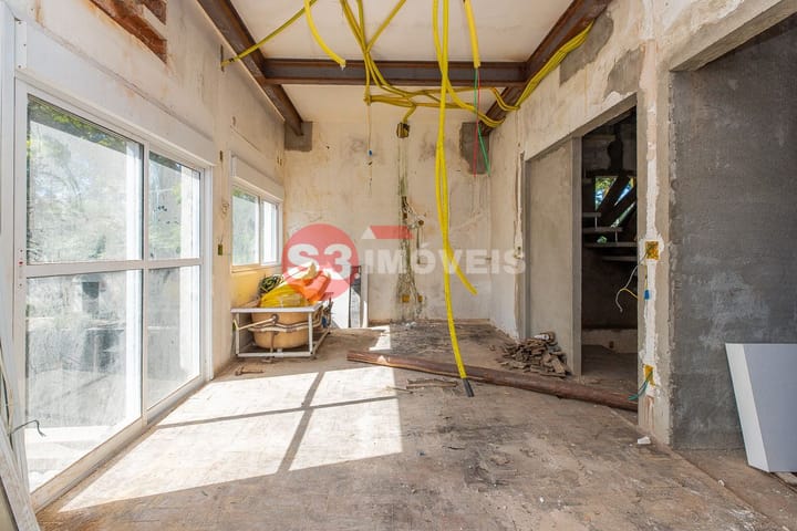 Casa à venda com 4 quartos, 346m² - Foto 30