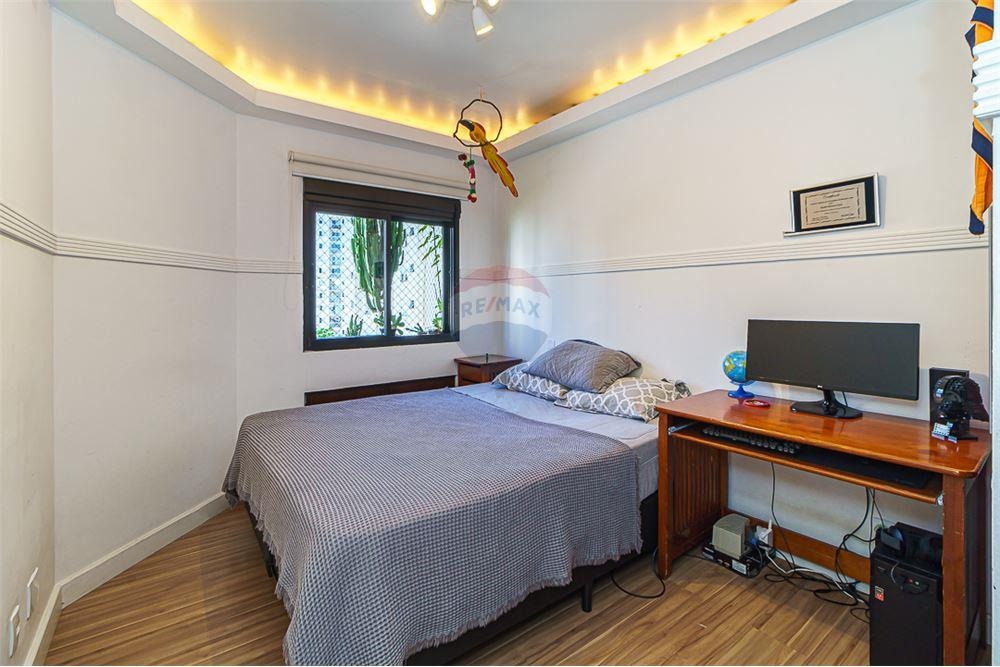 Apartamento à venda com 3 quartos, 142m² - Foto 18