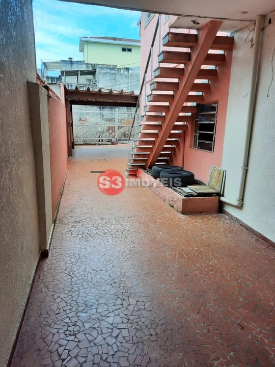 Casa à venda com 5 quartos, 200m² - Foto 27