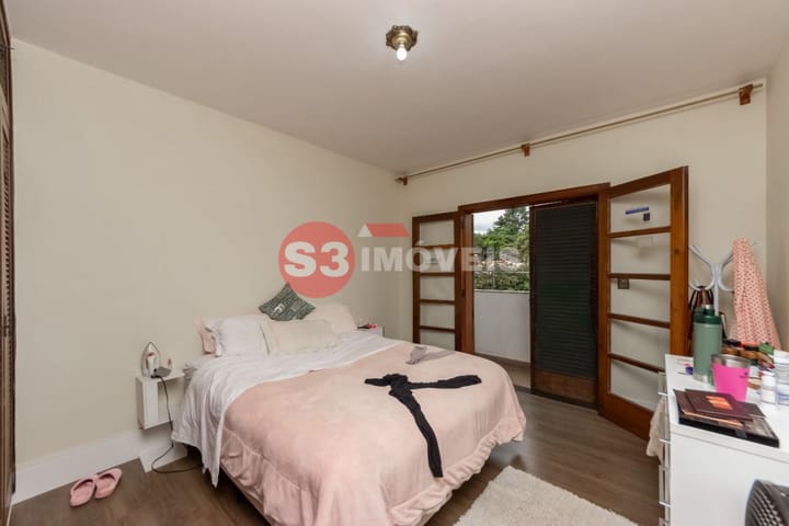 Casa à venda com 3 quartos, 700m² - Foto 24