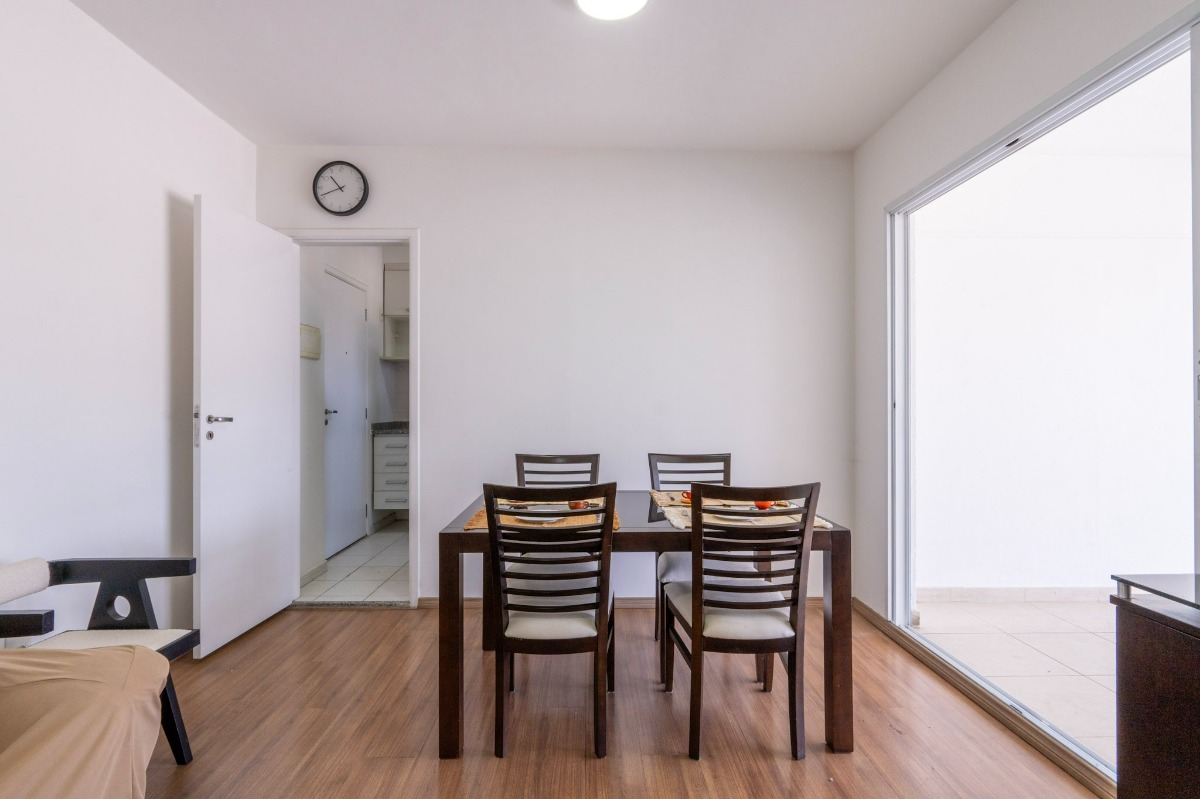 Apartamento à venda com 2 quartos, 69m² - Foto 4