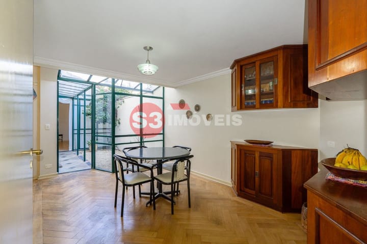 Casa à venda com 5 quartos, 288m² - Foto 23