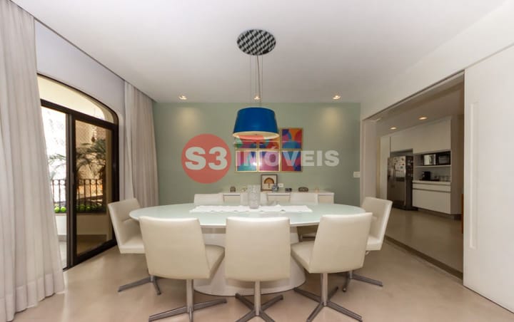 Apartamento à venda com 4 quartos, 225m² - Foto 4