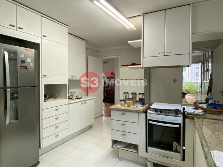 Cobertura à venda com 3 quartos, 219m² - Foto 13