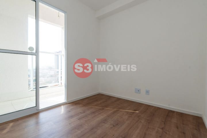 Apartamento à venda com 2 quartos, 30m² - Foto 27