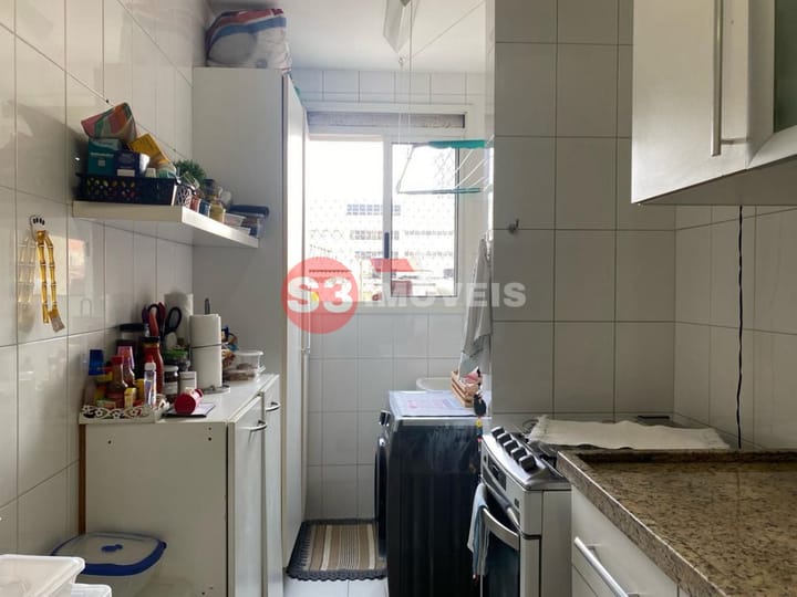 Apartamento à venda com 2 quartos, 60m² - Foto 33