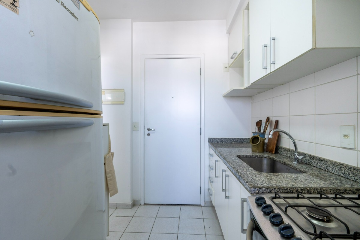 Apartamento à venda com 2 quartos, 69m² - Foto 23