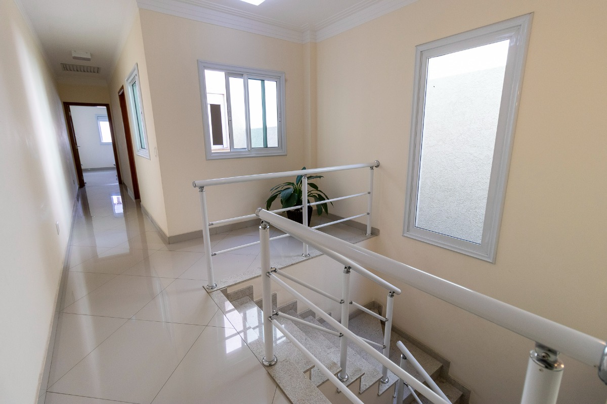 Casa à venda com 4 quartos, 213m² - Foto 25