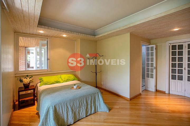 Casa à venda com 4 quartos, 1023m² - Foto 52