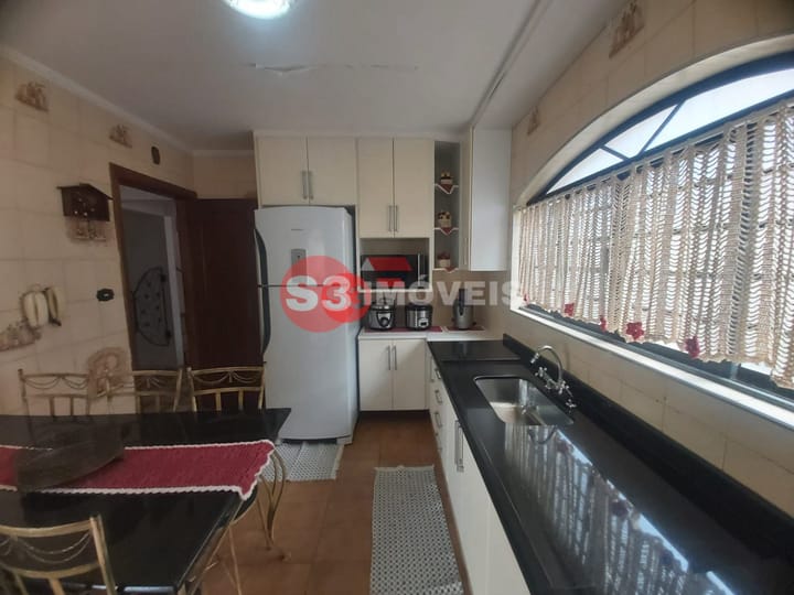 Casa à venda com 4 quartos, 290m² - Foto 33