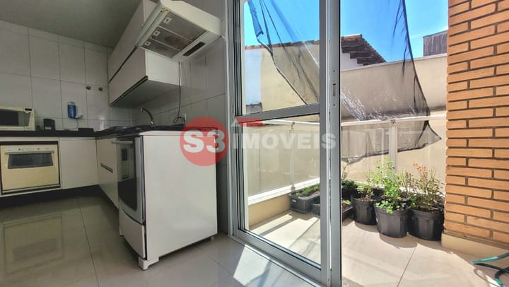 Casa à venda com 3 quartos, 245m² - Foto 45