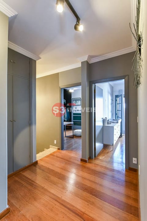 Casa à venda com 4 quartos, 240m² - Foto 32