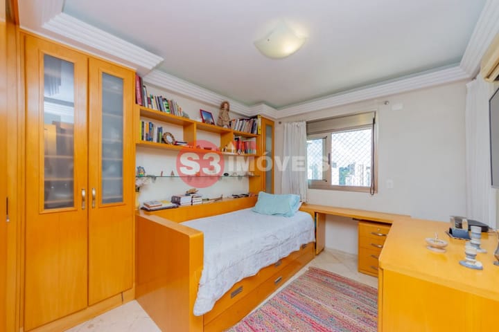 Apartamento à venda com 4 quartos, 228m² - Foto 14