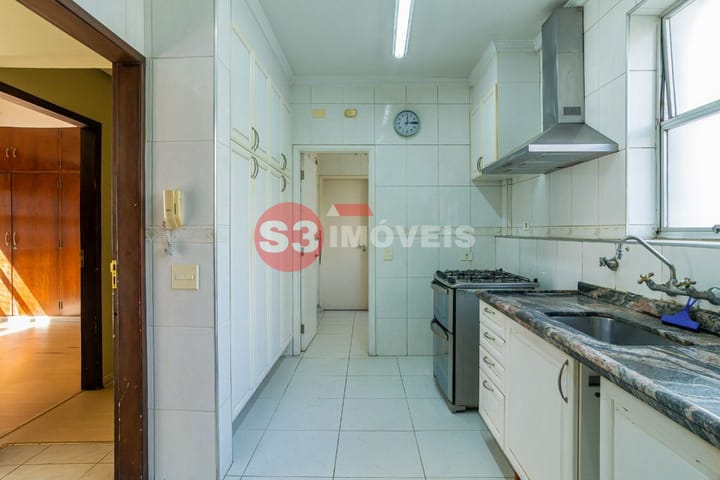 Apartamento à venda com 3 quartos, 175m² - Foto 14