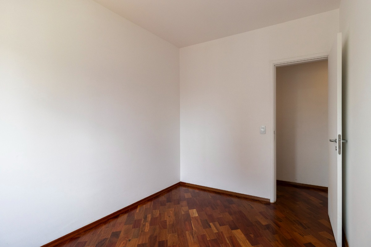 Apartamento à venda com 3 quartos, 127m² - Foto 9