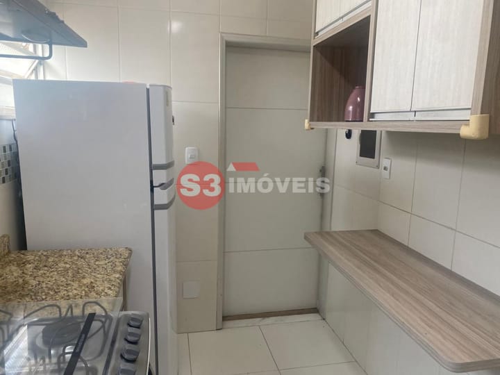 Apartamento à venda com 2 quartos, 66m² - Foto 12