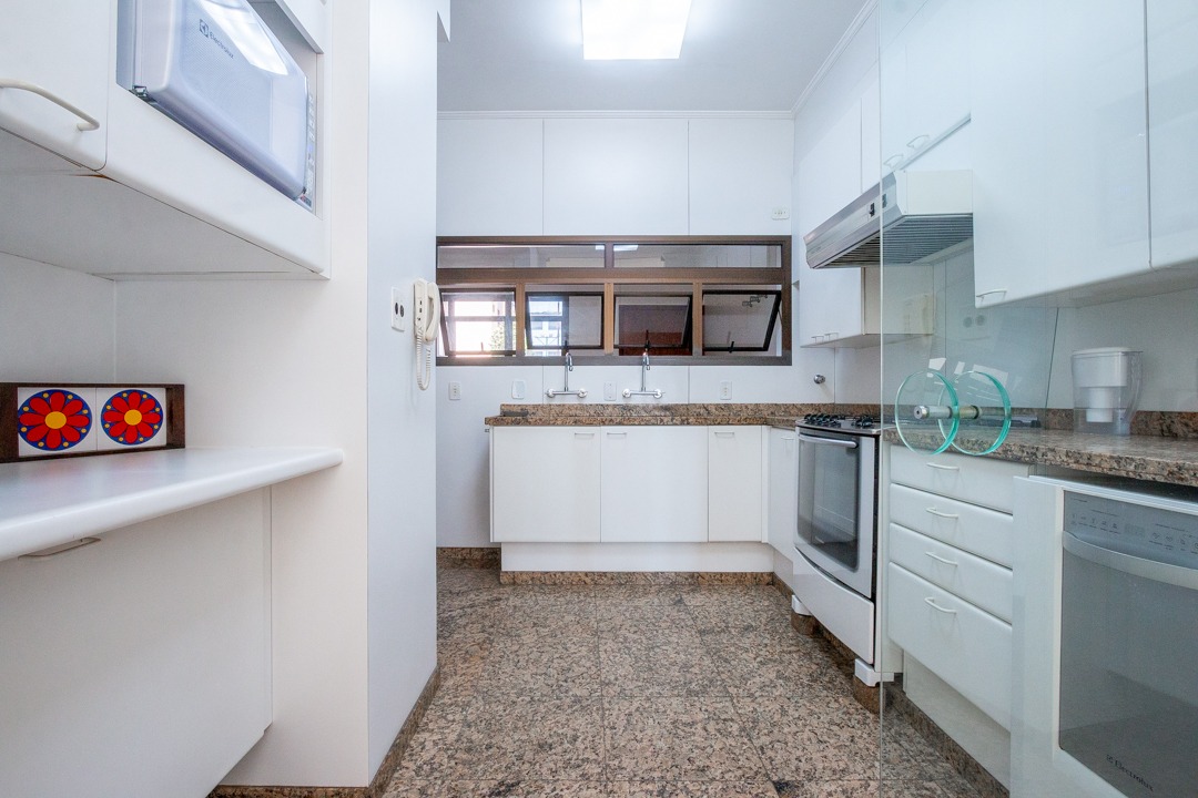 Apartamento à venda com 4 quartos, 270m² - Foto 35