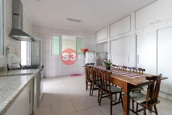 Casa à venda com 3 quartos, 280m² - Foto 8