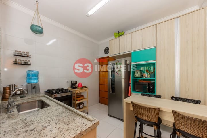 Casa à venda com 3 quartos, 85m² - Foto 8