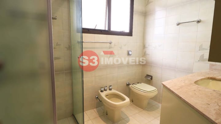 Apartamento à venda com 3 quartos, 200m² - Foto 29