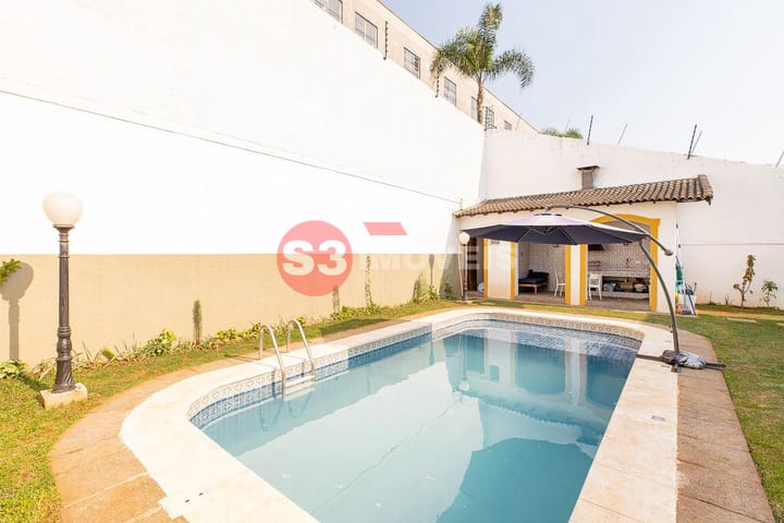 Casa à venda com 4 quartos, 450m² - Foto 26