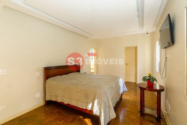 Casa à venda com 5 quartos, 288m² - Foto 49