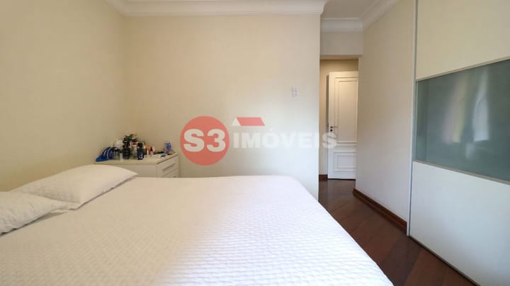 Apartamento à venda com 4 quartos, 227m² - Foto 30